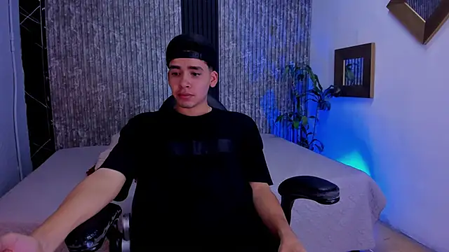 Mike 0233  online show from October 11, 2025, 4:13 am