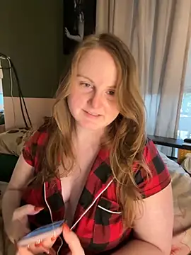 GingerSnap33 online show from October 12, 2025, 5:25 pm