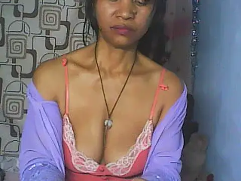 Snapshot of nene_belle chatting on May 8, 2026, 7:28 pm nene belle online show from May 8, 2026, 7:28 pm