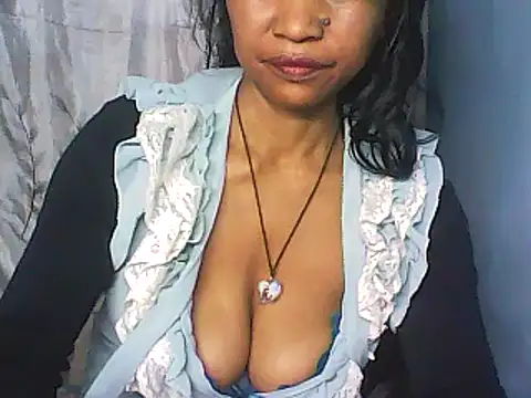 nene belle online show from October 18, 2025, 6:54 pm