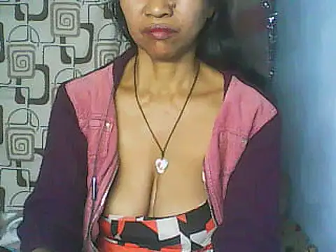 Snapshot of nene_belle chatting on July 15, 2026, 6:59 pm nene belle online show from July 15, 2026, 6:59 pm