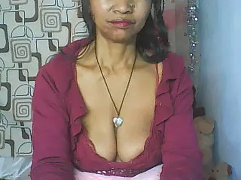 Snapshot of nene_belle chatting on June 18, 2026, 6:23 am nene belle online show from June 18, 2026, 6:23 am