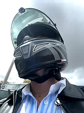 Snapshot of Miss_ary chatting on October 18, 2025, 6:21 pm Miss ary online show from October 18, 2025, 6:21 pm