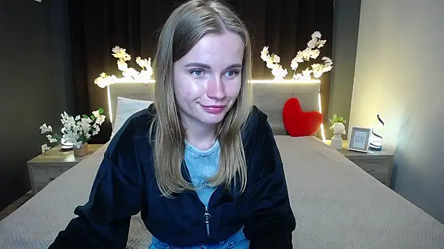 Snapshot of MargaritaKiss chatting on May 23, 2026, 7:35 pm MargaritaKiss online show from May 23, 2026, 7:35 pm
