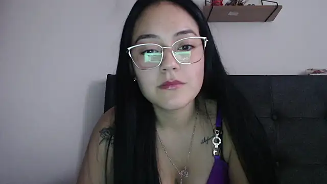 Snapshot of Alisha_99 chatting on October 18, 2025, 8:44 pm Alisha 99 online show from October 18, 2025, 8:44 pm