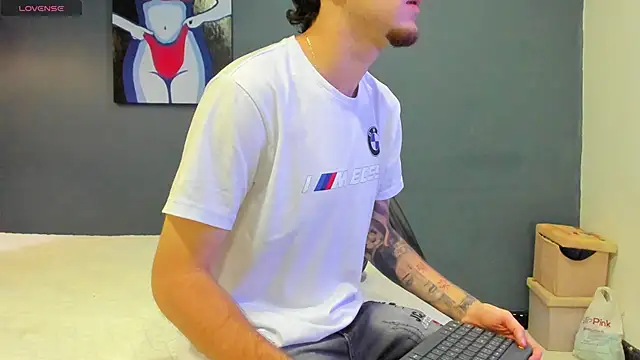 CodyWalkerR online show from October 16, 2025, 5:10 pm