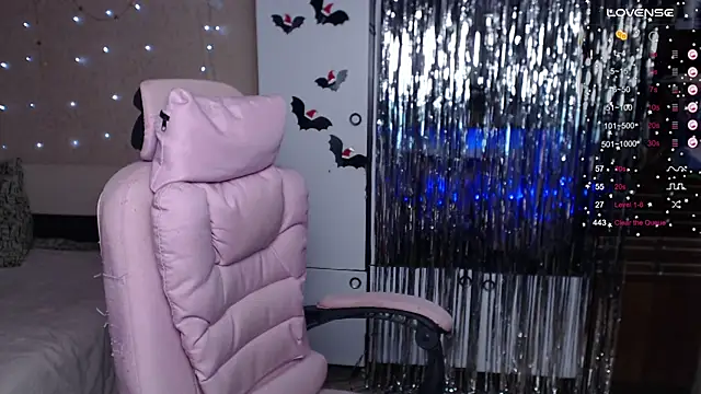 Snapshot of Vanessa_AmiX chatting on December 24, 2024, 11:17 am Vanessa AmiX online show from December 24, 2024, 11:17 am