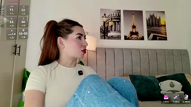 Snapshot of caralella chatting on April 20, 2026, 8:43 pm caralella online show from April 20, 2026, 8:43 pm