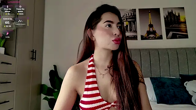 Snapshot of caralella chatting on June 1, 2026, 8:41 pm caralella online show from June 1, 2026, 8:41 pm