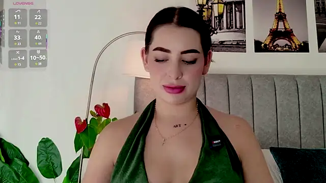 Snapshot of caralella chatting on April 28, 2026, 8:24 pm caralella online show from April 28, 2026, 8:24 pm