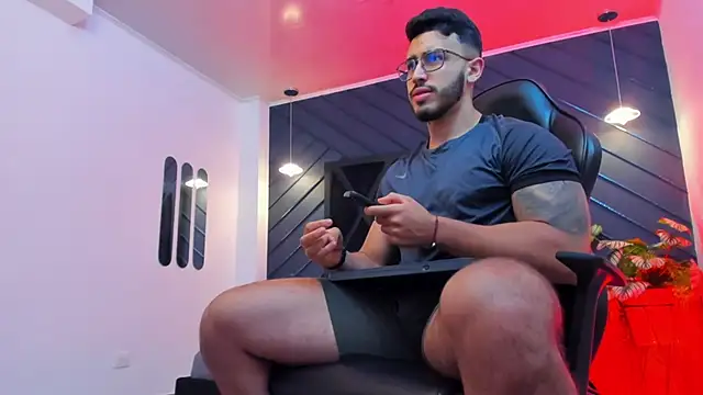 Liam Kleiin online show from October 7, 2025, 11:22 am