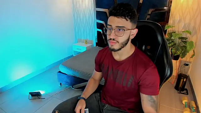 Liam Kleiin online show from December 3, 2025, 11:31 am