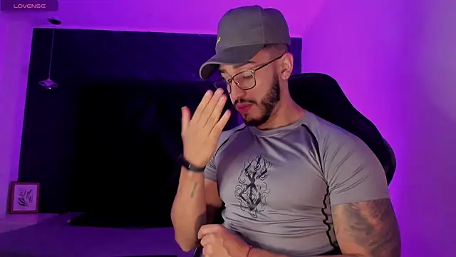 Liam Kleiin online show from November 14, 2025, 11:25 am