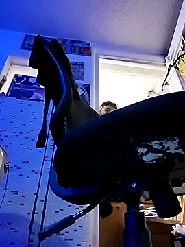 Snapshot of Roleplay2323 chatting on October 31, 2025, 7:27 am Roleplay2323 online show from October 31, 2025, 7:27 am