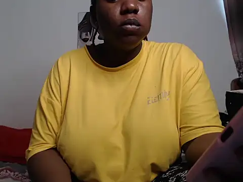 Whimsicalwillow online show from September 28, 2025, 2:24 pm