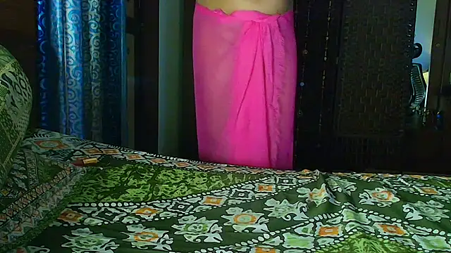 Snapshot of Hotty__Baby chatting on September 14, 2025, 4:18 pm Hotty  Baby online show from September 14, 2025, 4:18 pm