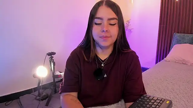 Snapshot of ArianaBaker chatting on February 13, 2026, 4:40 pm ArianaBaker online show from February 13, 2026, 4:40 pm