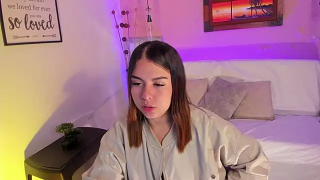 Snapshot of ArianaBaker chatting on October 19, 2025, 3:48 pm ArianaBaker online show from October 19, 2025, 3:48 pm