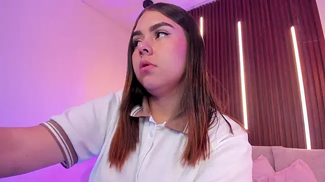 Snapshot of ArianaBaker chatting on March 4, 2026, 2:03 pm ArianaBaker online show from March 4, 2026, 2:03 pm