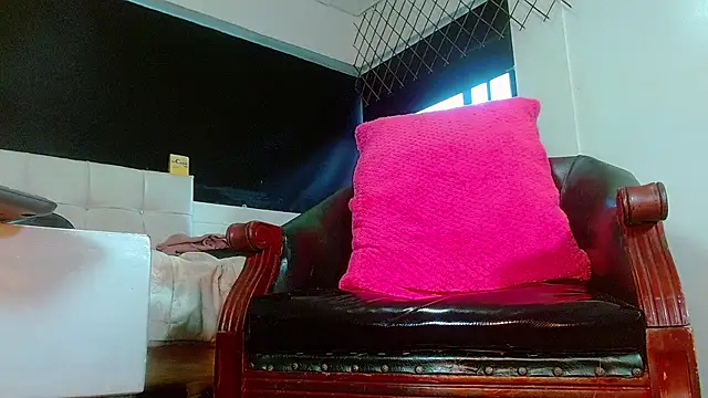 bellatrixx 69 online show from February 9, 2026, 11:52 am