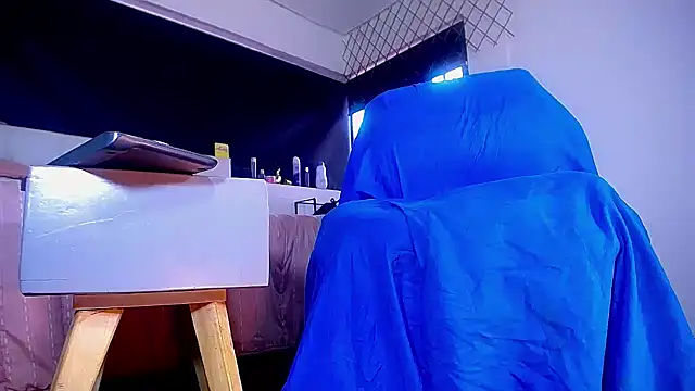 bellatrixx 69 online show from November 10, 2025, 11:26 am