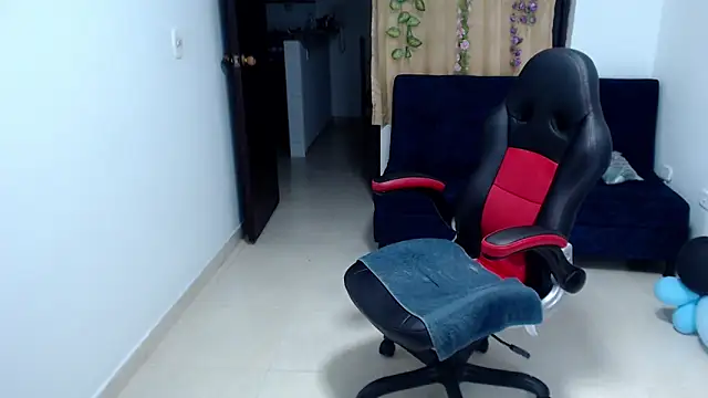 kaira sweet  online show from October 19, 2025, 6:38 am