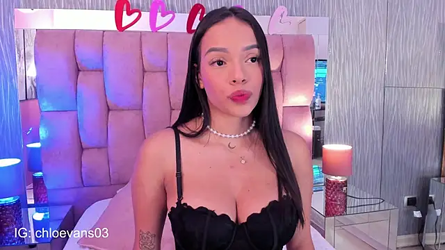 Snapshot of Chloe_evans__ chatting on September 27, 2025, 11:38 am Chloe evans online show from September 27, 2025, 11:38 am