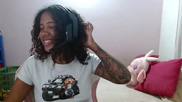 TiffanyRoouse online show from March 18, 2025, 11:09 pm