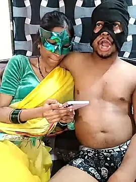 Snapshot of sexycouplemh09 chatting on February 15, 2026, 3:00 pm sexycouplemh09 online show from February 15, 2026, 3:00 pm