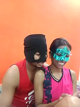 Snapshot of sexycouplemh09 chatting on February 17, 2026, 4:48 pm sexycouplemh09 online show from February 17, 2026, 4:48 pm