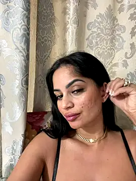 Snapshot of _adelle chatting on November 21, 2025, 11:42 am adelle online show from November 21, 2025, 11:42 am