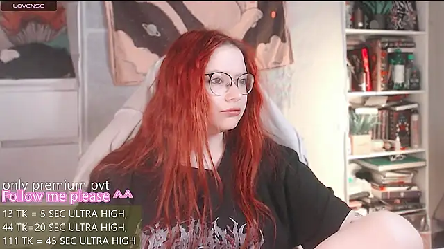 Snapshot of me__hanna chatting on May 3, 2026, 2:38 am me hanna online show from May 3, 2026, 2:38 am