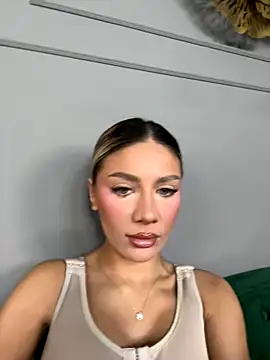 Snapshot of BlairSanders chatting on November 15, 2025, 2:43 pm BlairSanders online show from November 15, 2025, 2:43 pm