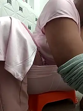 Snapshot of Archna-ji chatting on February 25, 2026, 4:56 am Archna-ji online show from February 25, 2026, 4:56 am