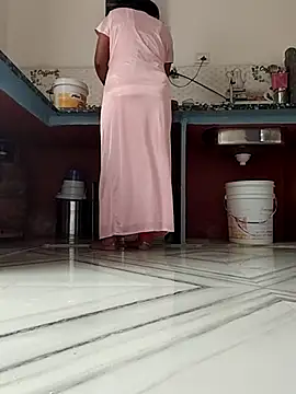 Snapshot of Archna-ji chatting on December 17, 2025, 4:17 am Archna-ji online show from December 17, 2025, 4:17 am