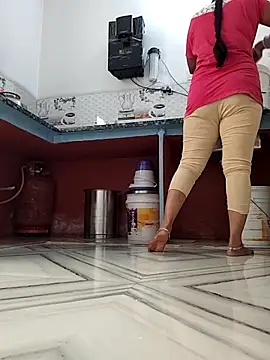 Snapshot of Archna-ji chatting on December 2, 2025, 6:26 am Archna-ji online show from December 2, 2025, 6:26 am