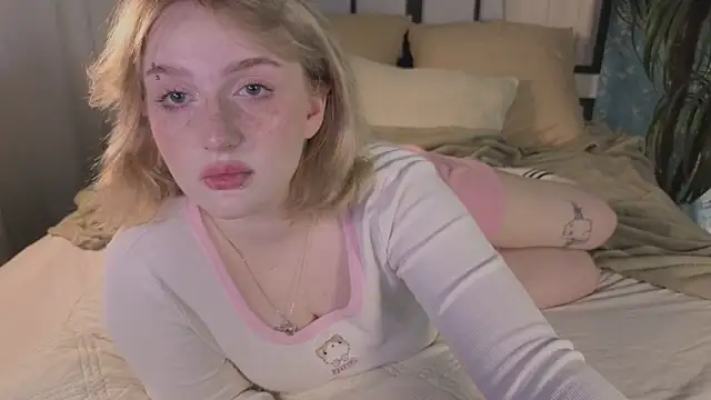 ELLIEJAY online show from March 13, 2026, 5:34 am