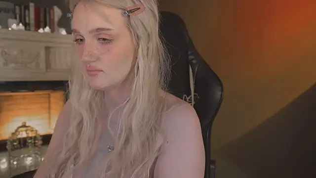 Snapshot of ELLIEJAY chatting on July 3, 2026, 5:14 am ELLIEJAY online show from July 3, 2026, 5:14 am