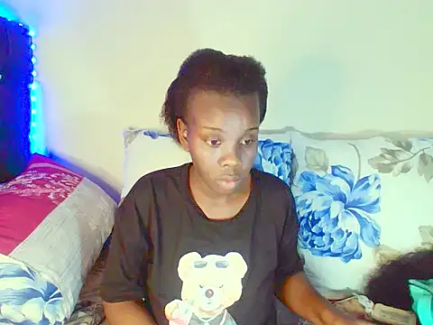 dinnykrazx online show from September 16, 2025, 3:46 pm