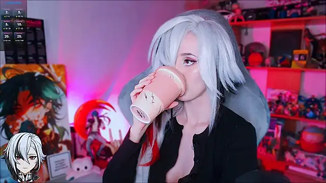 Snapshot of ohclementine chatting on February 5, 2025, 9:46 am ohclementine online show from February 5, 2025, 9:46 am