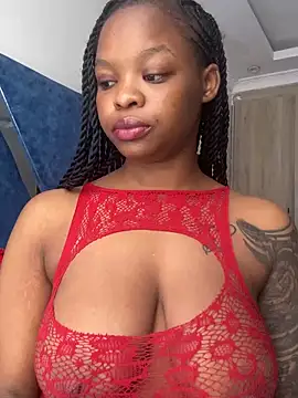 Snapshot of SexxyLunar chatting on December 18, 2025, 6:07 am SexxyLunar online show from December 18, 2025, 6:07 am