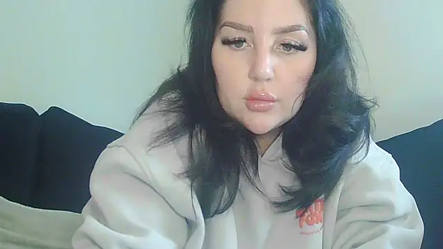 magical mia online show from November 13, 2025, 11:14 am