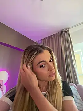 HaileyMadow online show from June 11, 2026, 6:43 am