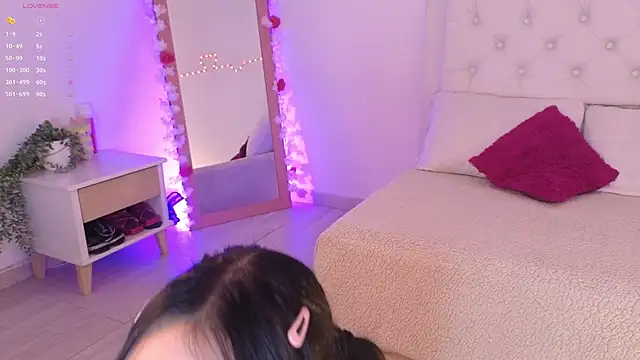 Snapshot of little_kawaiigirl_ chatting on May 2, 2026, 3:45 am little kawaiigirl online show from May 2, 2026, 3:45 am