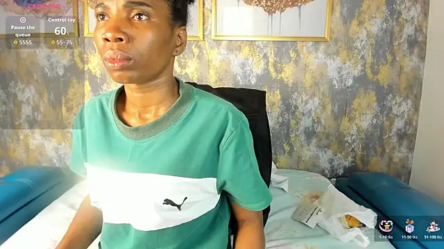 Snapshot of MonicaSchwartz chatting on November 22, 2025, 2:27 pm MonicaSchwartz online show from November 22, 2025, 2:27 pm