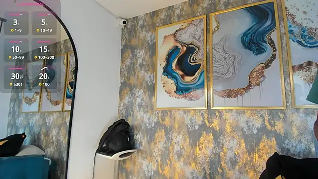 Snapshot of MonicaSchwartz chatting on November 18, 2025, 4:21 pm MonicaSchwartz online show from November 18, 2025, 4:21 pm