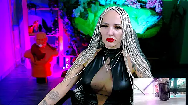 MonicaMaxwel online show from December 19, 2025, 10:50 am