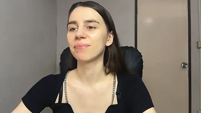 SassyJessi online show from September 9, 2025, 4:11 am