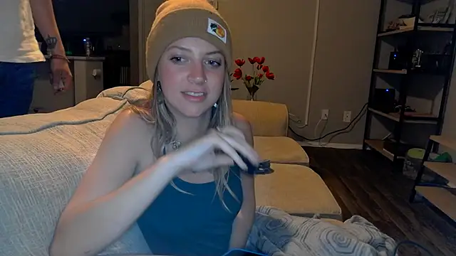 molly witha chance online show from March 13, 2025, 5:33 am