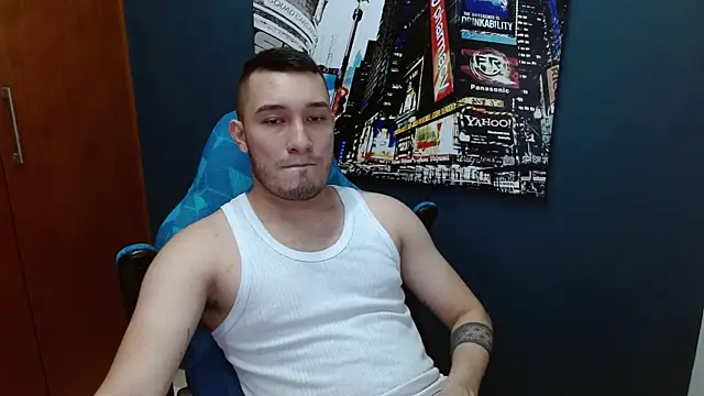 Snapshot of Airon_Blade chatting on January 31, 2025, 10:21 pm Airon Blade online show from January 31, 2025, 10:21 pm